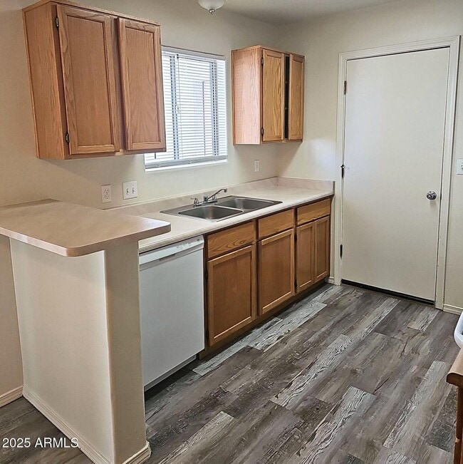 Building Photo - 7060 E Burro Ln