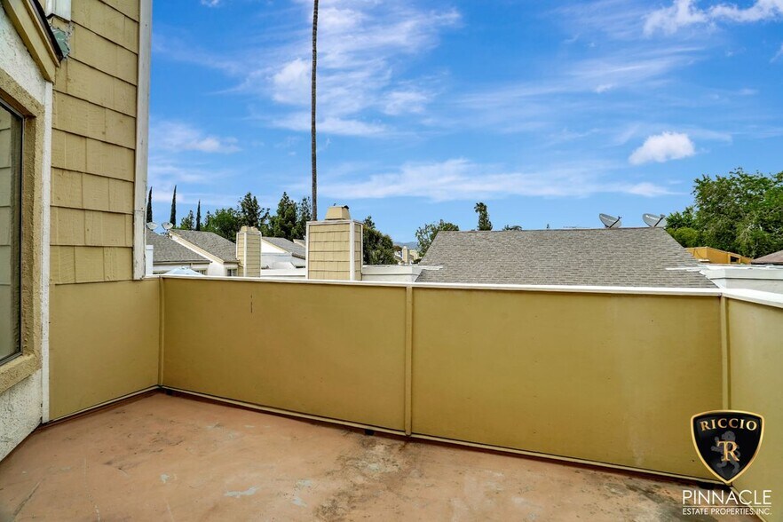 Building Photo - 18408 Hatteras St