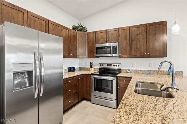 Building Photo - 1138 SW 47th Terrace
