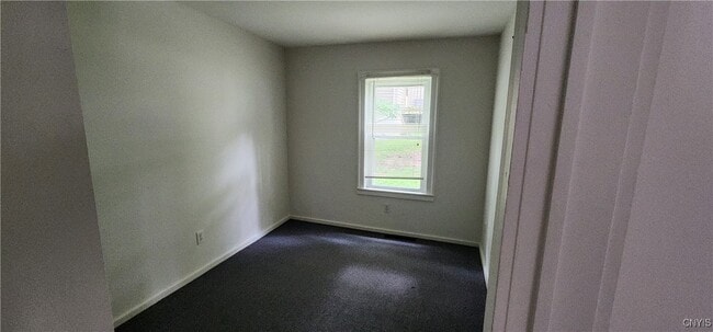 Building Photo - 127 W Schuyler