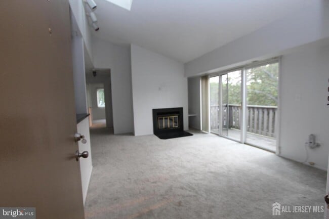 Building Photo - 2114 Aspen Dr