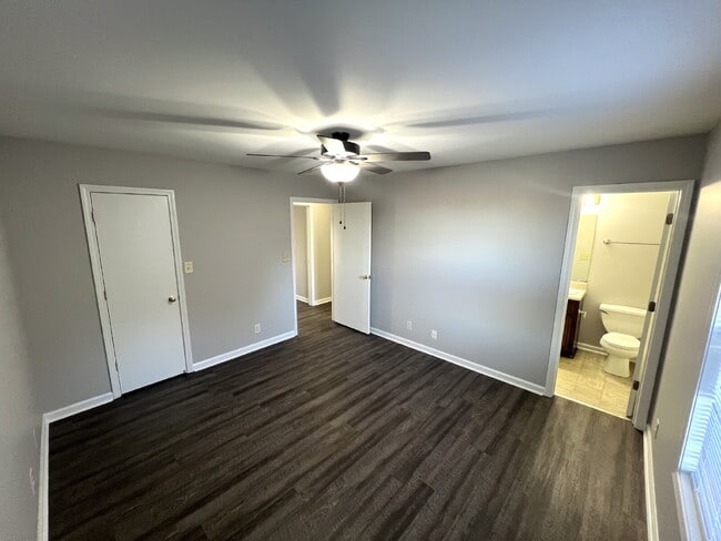 Building Photo - 2404 N Ford St