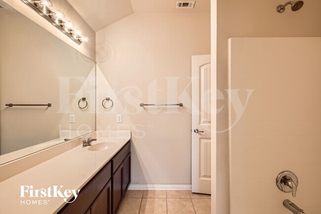 Building Photo - 6728 Ohana Pl