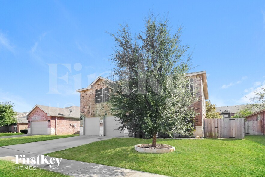 Primary Photo - 3956 Polar Brook Dr