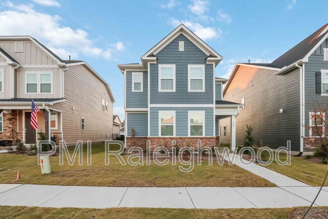 Building Photo - 304 Canyon Spring Trl