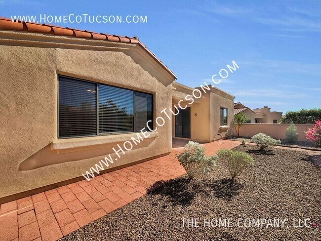 Building Photo - 6325 N Calle Del Halcon