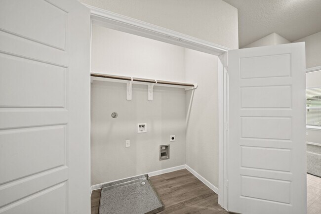 Building Photo - 15026 Alkay St