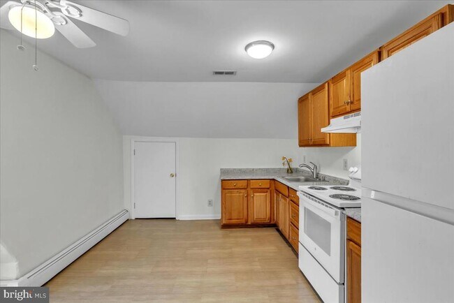 Building Photo - 2331 Mt Hebron Dr