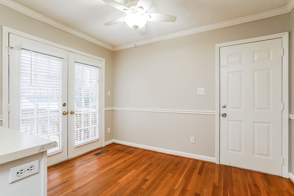 Building Photo - 4400 Birmingham Way