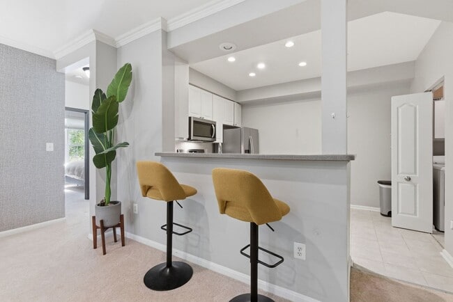 Building Photo - Charming 3BD/2BA in Island Creek