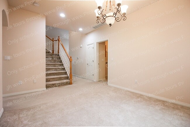 Building Photo - 16107 SE Bybee Ct