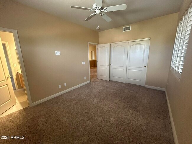 Building Photo - 7215 E Whistling Wind Way