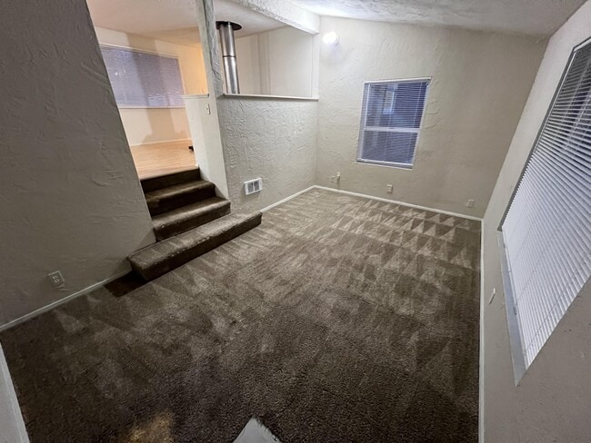 Building Photo - 100 S Davies Rd