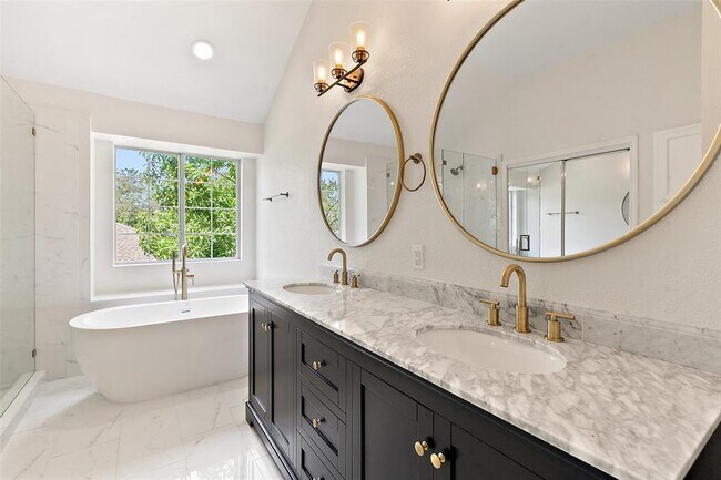 Building Photo - 3811 Standfield Ct