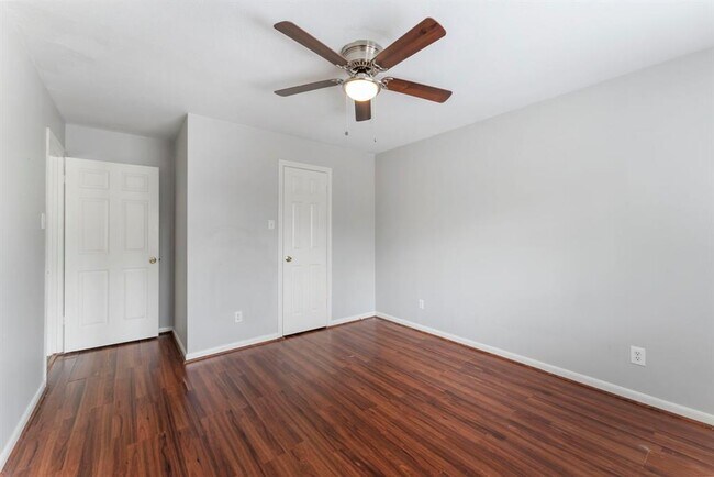 Building Photo - 10310 Great Plains Ln
