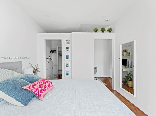 Building Photo - 244 Biscayne Blvd