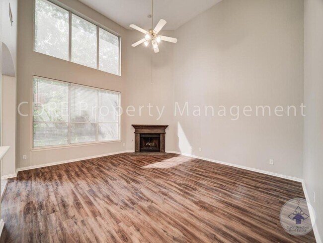 Building Photo - 520 Arcadia Dr