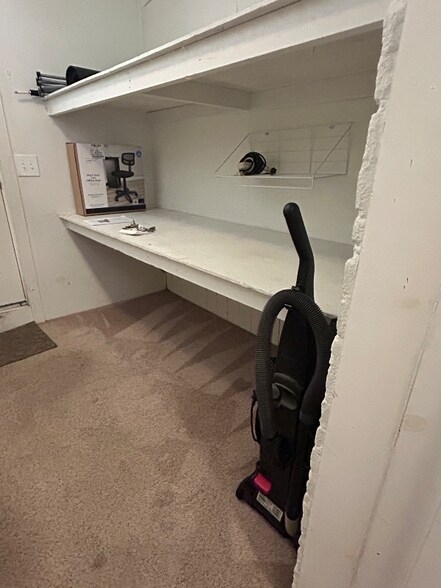 Building Photo - 614 Cherokee St