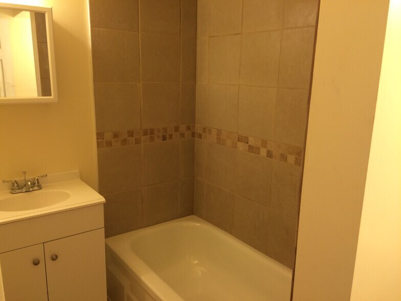 Bathroom 2 - 3026 Ahrens St