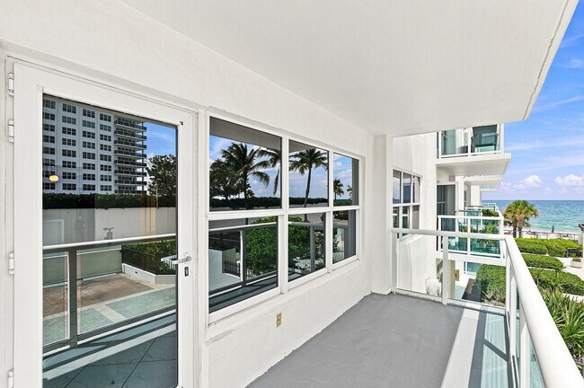 Building Photo - 3550 Galt Ocean Dr