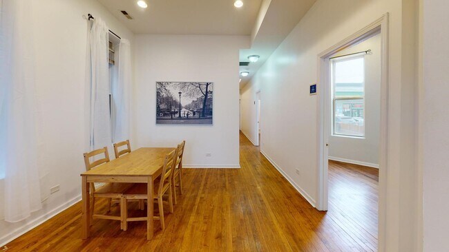 Building Photo - 1945 W Cermak Rd