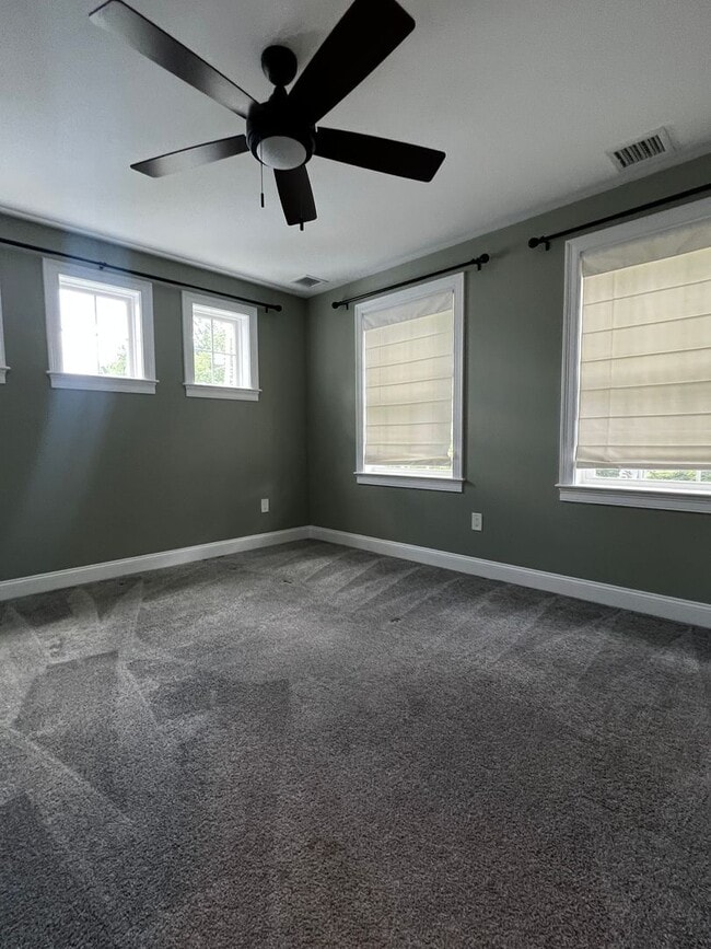 Building Photo - Gorgeous Newton Highlands Single Family 5 Bed/2 Bath for August, 2026