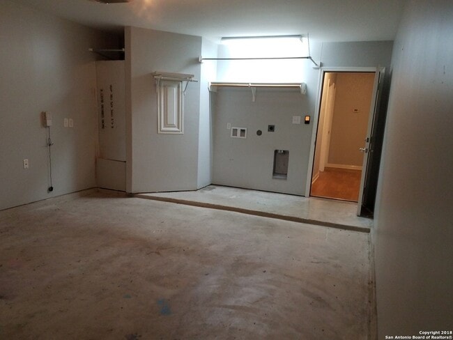 Building Photo - 11459 Coral Canyon