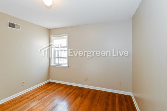 Building Photo - 4261 Riche Rd