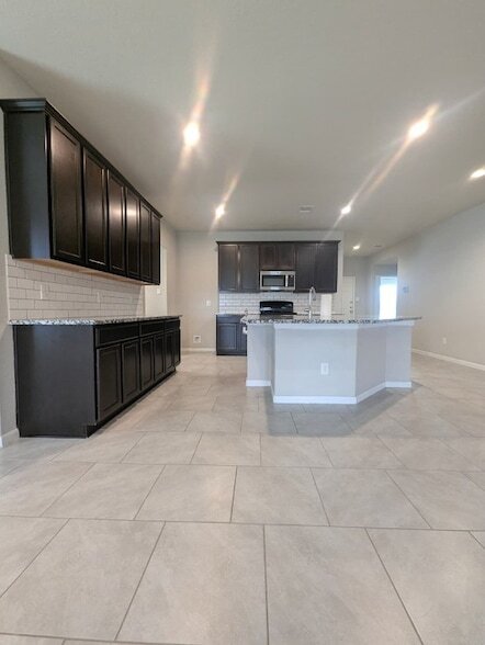 Building Photo - 3518 Windham Way