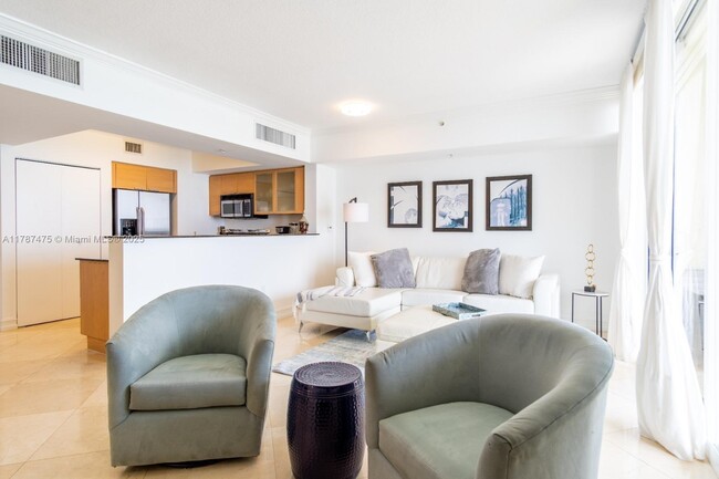 Building Photo - 16699 Collins Ave