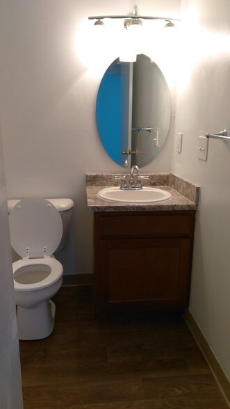 Building Photo - Park Place-Madison Heights