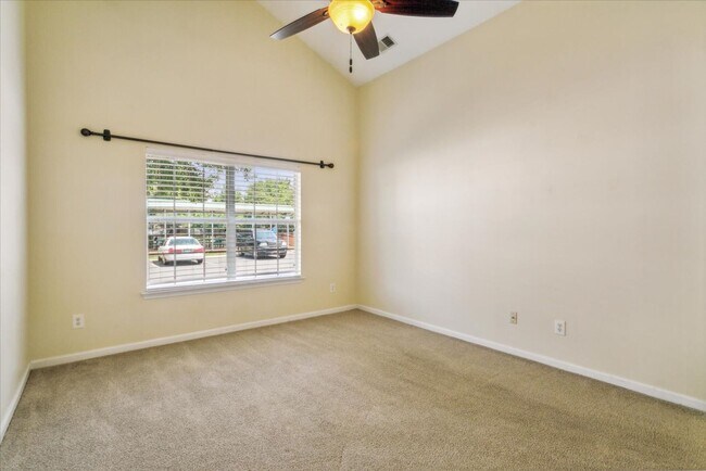 Building Photo - 38 Angelia Way