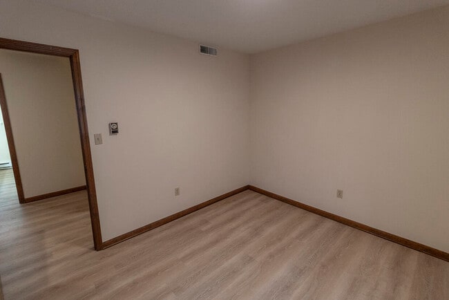 Building Photo - 1003 Canterbury Dr