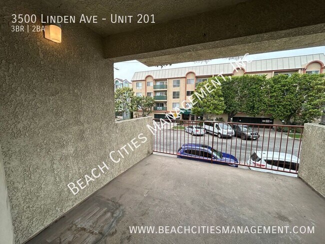 Building Photo - 3500 Linden Ave