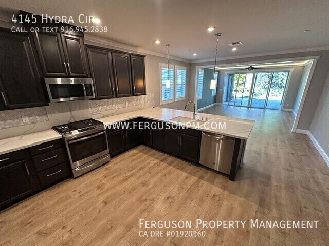Building Photo - 4145 Hydra Cir