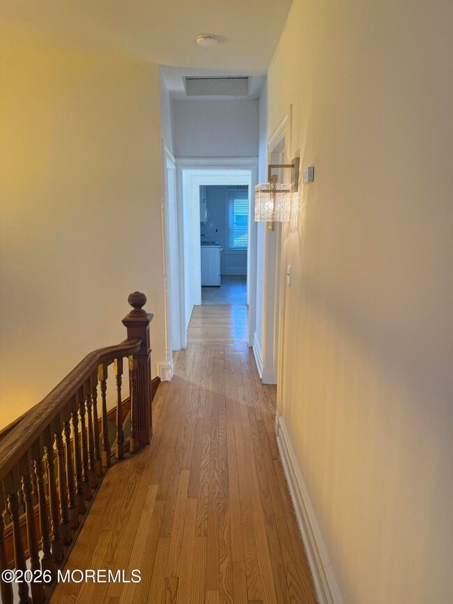 Building Photo - 84 McLaren St