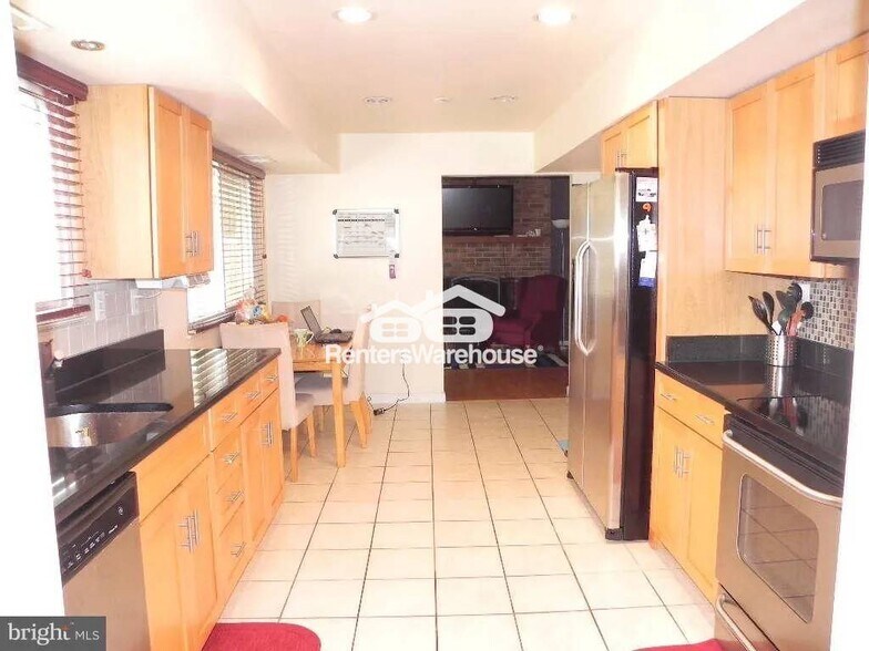 Building Photo - 15003 Nutcracker Pl
