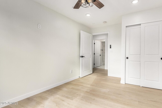 Building Photo - 1606 W Keim Dr