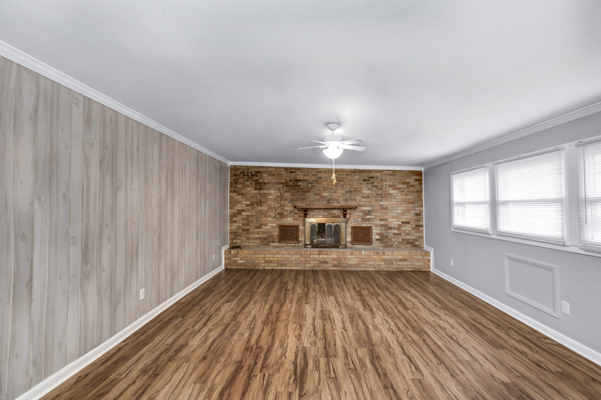 Building Photo - 2814 Holiday Dr SW