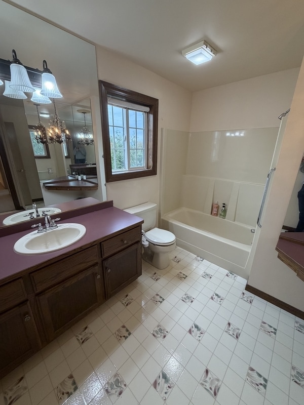 Building Photo - 700 Sunrise Dr