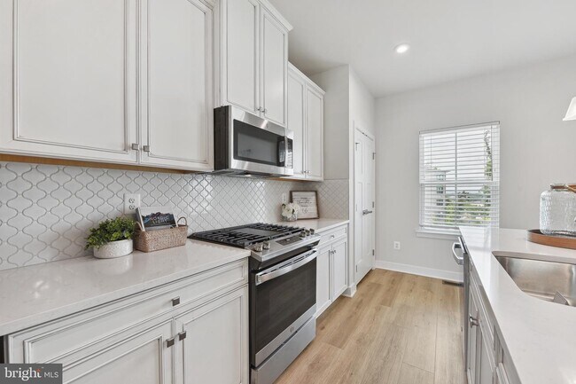 Building Photo - 46344 Mount Kellogg Ter