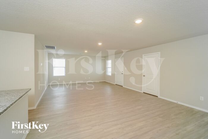 Building Photo - 10762 Prusiner Dr