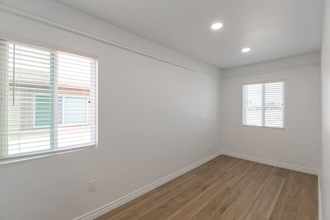 Building Photo - 16730-16730 Crenshaw Blvd