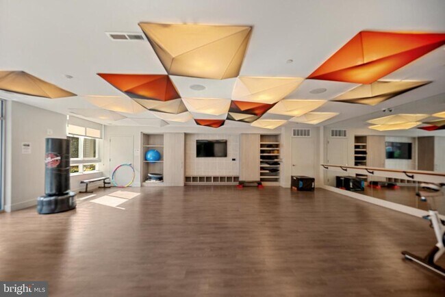 Building Photo - 145 Riverhaven Dr