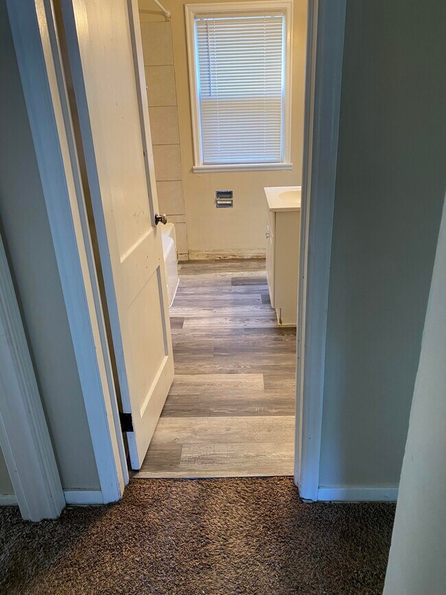 Building Photo - 720 3rd St N