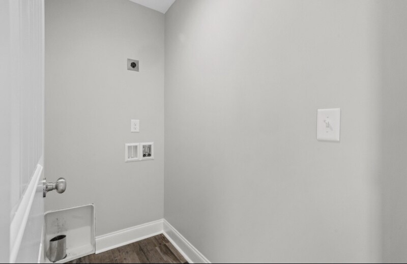 Building Photo - 809 Willeve St SE