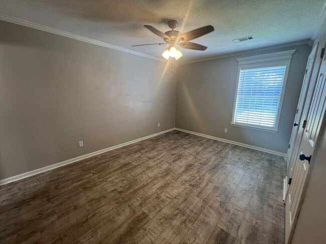 Building Photo - 2708 Swallow Ln