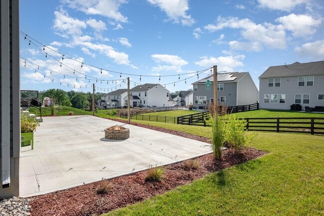Building Photo - 11035 Woodmont Wy