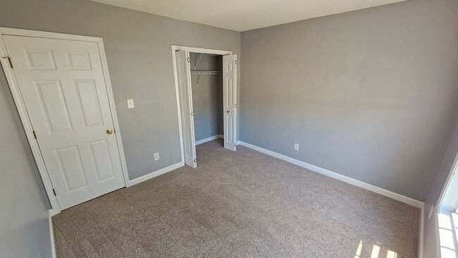 Building Photo - 3 BR 2 BA Aragona Village