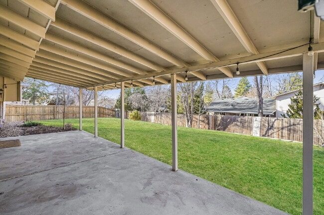 Building Photo - 6385 S Pontiac Ct